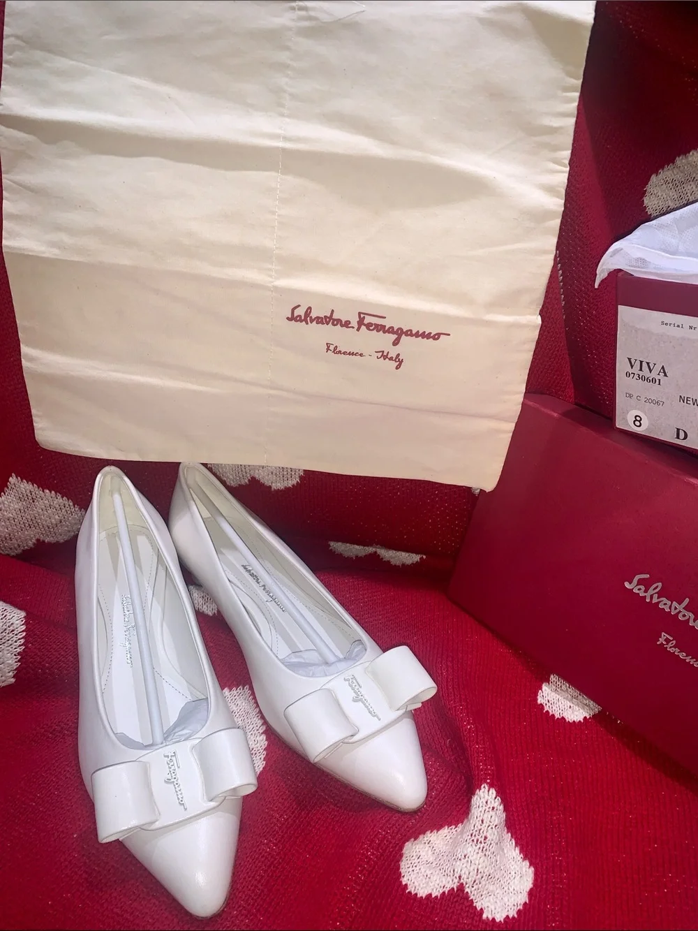 Salvatore Ferragamo Cream Pointed-Toe Pumps with Vara Bow